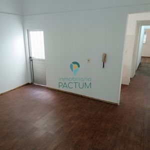 Alquiler Apartamento En Planta Baja 2 Dormitorios 2 Patios Muy Iluminado En Pocitos