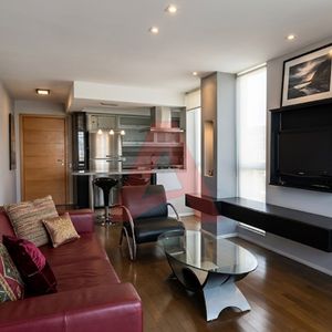 Pocitos Torre Sabato – Alquiler Apartamento De 1 Dormitorio Con Muebles Y Garaje