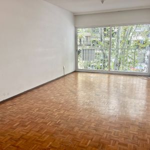 Alquiler De Apartamento De 2 Dormitorios Y Garage En Benito Blanco Y Av. Brasil