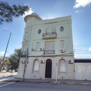 Casa En Venta, Ideal Empresa