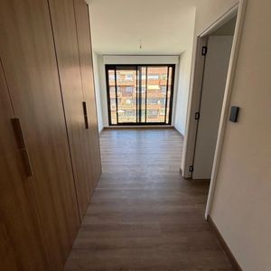 Alquiler En Pocitos A Estrenar, 1 Dormitorio, Balcon, Garaje, Porteria, Piscina