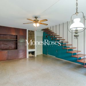 Ideal Para Reciclar!! Casa En Venta Carrasco Rambla. Fondo.