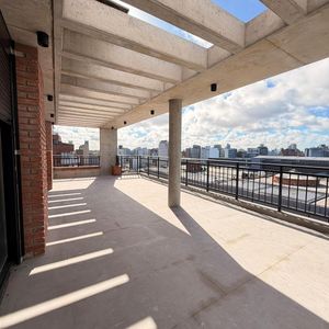 Venta Penthouse De 1 Dormitorio A Estrenar En Tres Cruces