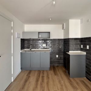 Alquiler De 1 Dormitorio Súper Luminoso Con Mucho Sol + Garaje Incluido En El Precio - Ventura Go