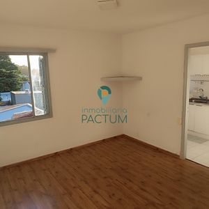 Se Alquila En Jacinto Vera: Monoambiente De 25 M2. Muy Iluminado
