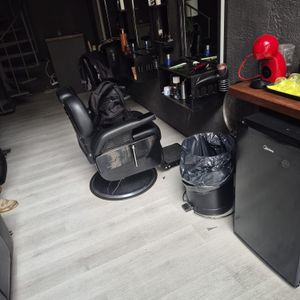 Alquiler Local Comercial Pocitos En Dos Plantas Vidrieras