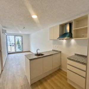 ¡a Estrenar! últimos 1 Dormitorio Con Balcón En Tres Cruces ¡se Alquilan Enseguida!