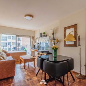 Apartamento En Venta En Pocitos / 2 Dorm. / 2 Baños / Balcón