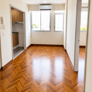 Apartamento 1 Dormitorio En Alquiler | Centro | Piso Alto Y Muy Luminoso