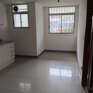 Muy Lindo Apartamento En Planta Baja. Muy Moderno Edificio