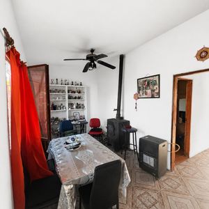 Alquiler Casa 2 Dorm, Montes De Solymar