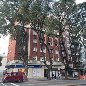 Excelente Apto De Categoría En Lo Mejor De Pocitos !!
