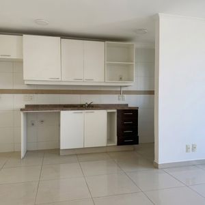 Pocitos Prox. Al Mar -  Alquiler De Apartamento - 1 Dormitorio Con Terraza Al Frente