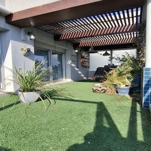 Penthouse De Lujo Con 3 Dormitorios, 4 Baños Y Garaje, A Pasos Del Parque Villa Biarritz Sobre Juan Benito Blanco, Una Joya Residencial.