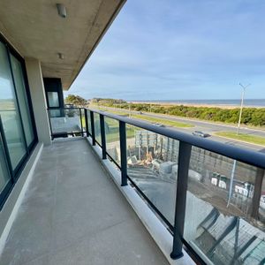 Venta Apartamento A Estrenar 3 Dormitorios Con Terraza En Barra De Carrasco Con Vista Al Mar