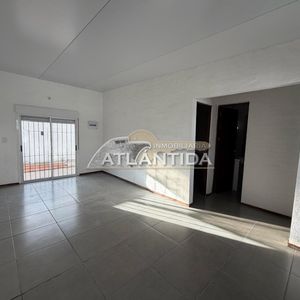 Alquiler Anual Las Toscas Con El Límite De Atlántida Ph 2, A 6 Cuadras De La Playa, A Estrenar, Inmobiliaria Atlántida!