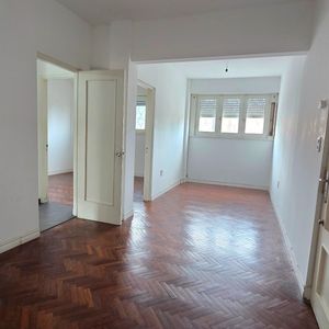 Alquiler-  Amplio- 1 Dorm Sobre Av. Centenario