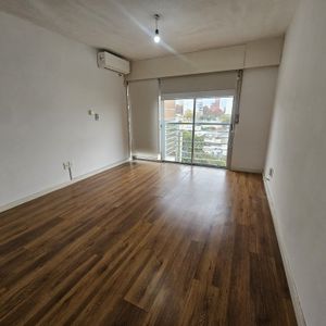 Apartamento De 1 Dormitorio En Pocitos, Garaje, Barbacoa...