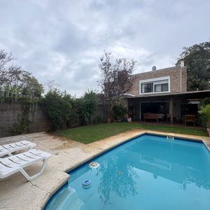 Ph En Muy Linda Ubicacion! Jardin, Parrillero Y Piscina