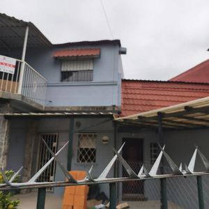 Venta, Casa 3 Dormitorios En Perez Castellanos