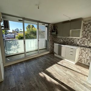 Exclusivo Apartamento En Alquiler: 2 Dormitorios, Garage Y Ubicación Privilegiada A Pasos Del Estadio Centenario, Sobre Ibirapitá Y Secco Illa.