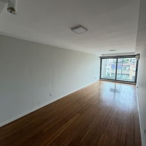 Alquilamos Apartamento En El Golf Con Garage
