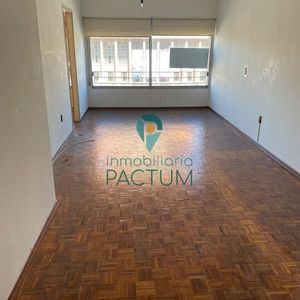 Venta Apartamento Al Frente 3 Dormitorios 2 Baños Calefacción Portería En Centro