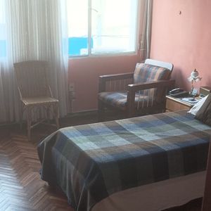 Amplio Apartamento 1 Dorm. Mas Cochera.