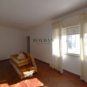 Apartamento Alquiler Cordon 2 Dormitorios Ultimo Piso Amplia Unidad Gastos Comunes Bajos