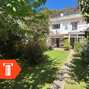 Venta Casa 3 Dormitorios Carrasco Con Gran Fondo Verde - Rh-7854