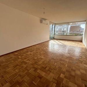 Alquiler Apartamento 3 Dormitorios O Estar Y 2 Dormitorios, Servicio Garaje Echevarriarza Y Osorio Pocitos