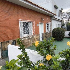 Vendo Casa Padrón único, 2d Y Garage.