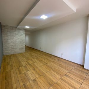 Venta De Monoambiente En Pocitos Sobre Gabriel Pereira, A Metros De Rambla