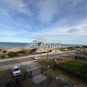 Alquiler En Las Toscas Sur Frente A La Playa | Apartamento De 2 Dormitorios, Balcón Y Parrillero