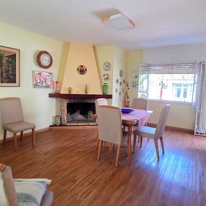 Casablanca - Amplia Casa En Planta Alta Con Garage, Parrillero Y Azotea Exclusiva En Reducto!