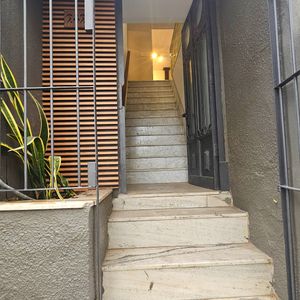 Propiedad Horizontal Reciclada, Excelente Estado, Multifuncional Y De Disponibilidad Y Habitabilidad Inmediata En  Bv J. Batlle Y Ordoñez Casi 8 De Octubre, Pegado Al Liceo 14.propios.