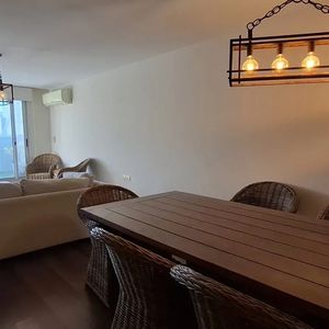 Alquiler En Punta Carretas, Penthouse En Piso 10 De 3 Dormitorios Y 4 Baños, Garaje, Seguridad 24hs