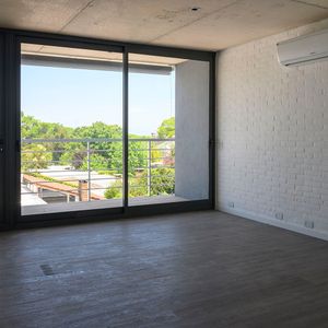 Malvin Alquilo Apartamento 1 Dormitorio Con Garage