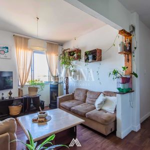 Venta De Luminoso Apartamento De 2 Dormitorios En Barrio Reus