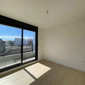 Estrena Centro