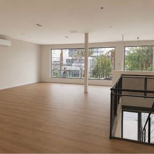 Exclusivo Local Comercial Con Visibilidad Premium Frente A Punta Carretas Shopping