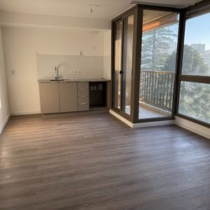 Venta De Apartamento De Un Dormitorio Y Garaje En La Blanqueada