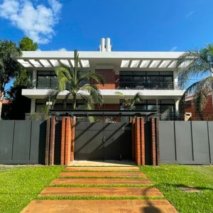 Exclusivo Apartamento En Alquiler Con Vistas Panorámicas En Carrasco, Entre Rivera Y VIña Del Mar.