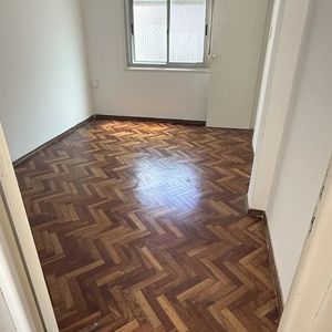 Alquiler En La Union, 2 Dormitorios, Piso 2 Por Escalera, Contra Frente, Gastos Comunes Bajos