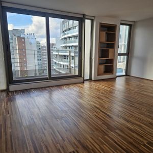 Alquiler Exclusivo En Punta Carretas: 2 Dormitorios, 2 Baños