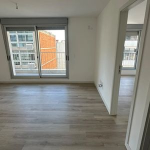 Alquiler En Cordon De Un Dormitorio En Edificio Moderno, Terraza Piso Alto, Gym, Laundry, Sum