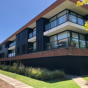 Edificio French Point, Proximo A Los Colegios.
