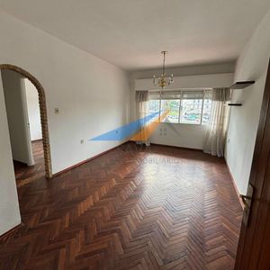 Alquiler Apartamento 4 Dormitorios En Aguada! Frente Al Palacio Legislativo.
