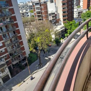 Alquiler | Apartamento 3 Dormitorios Punta Carretas, Con Balcón