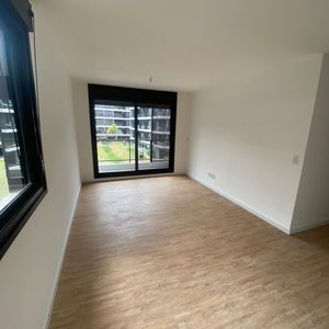 Almirón Casi Av Italia , 2 Dormitorios , Garage , Portería , Placares , Cocina Definida!